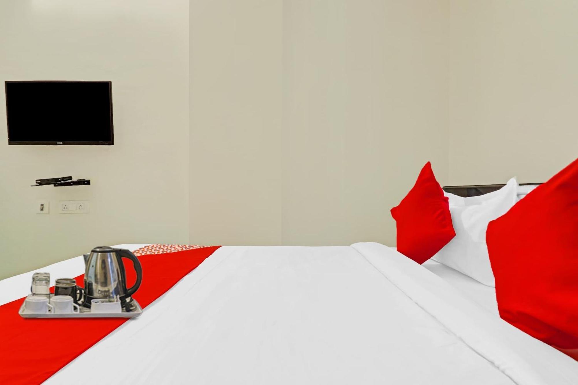 Oyo Happy Stay Hotels 海得拉巴 外观 照片